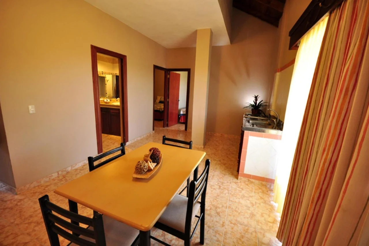Experience the Ultimate Stay at Hotel & Casino Flamboyan